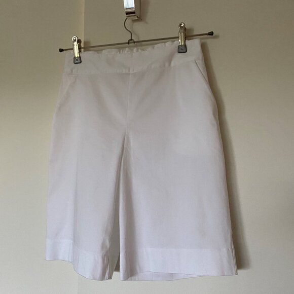 Bermuda blanc avec taille élastique à l'arrière - Picture 1 of 3